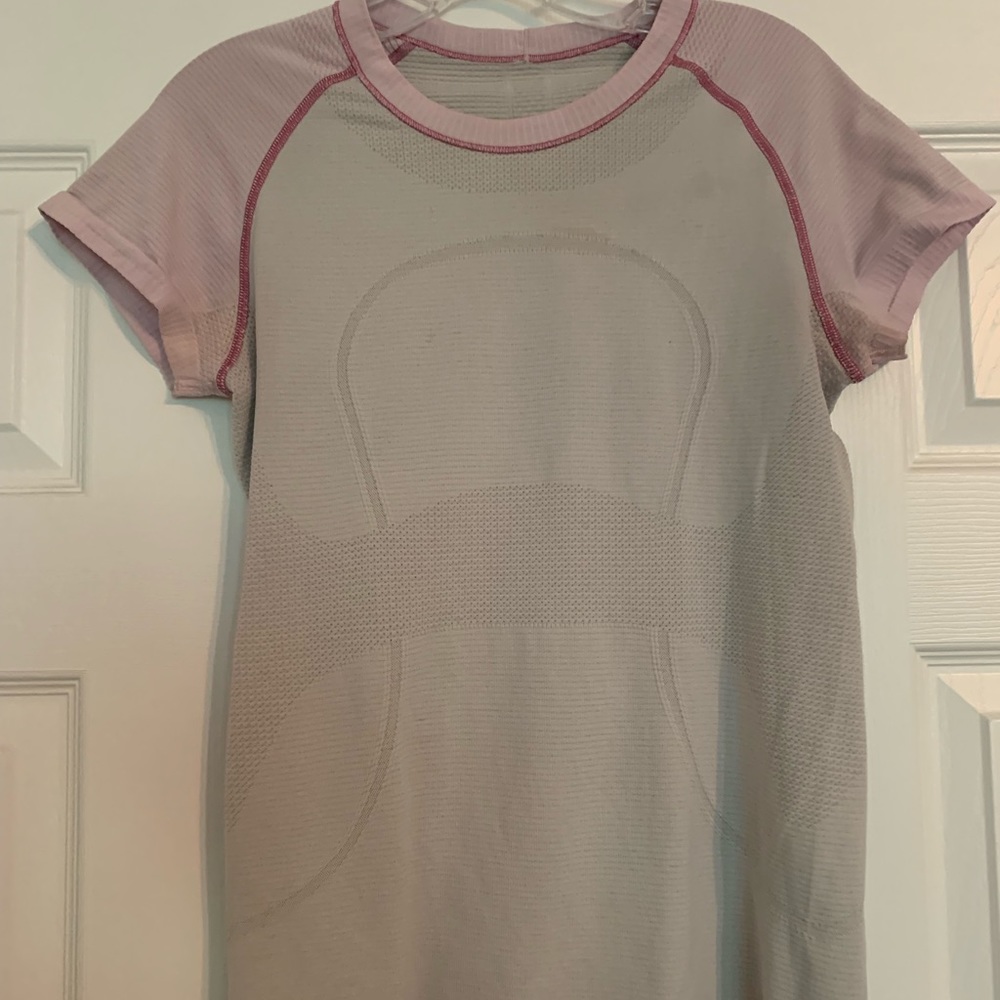 Lululemon Swiftly tech top